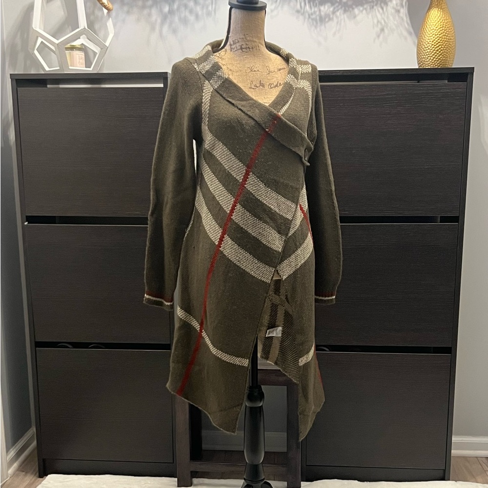 Brown plaid multi-style cardigan/shawl, Size M/L